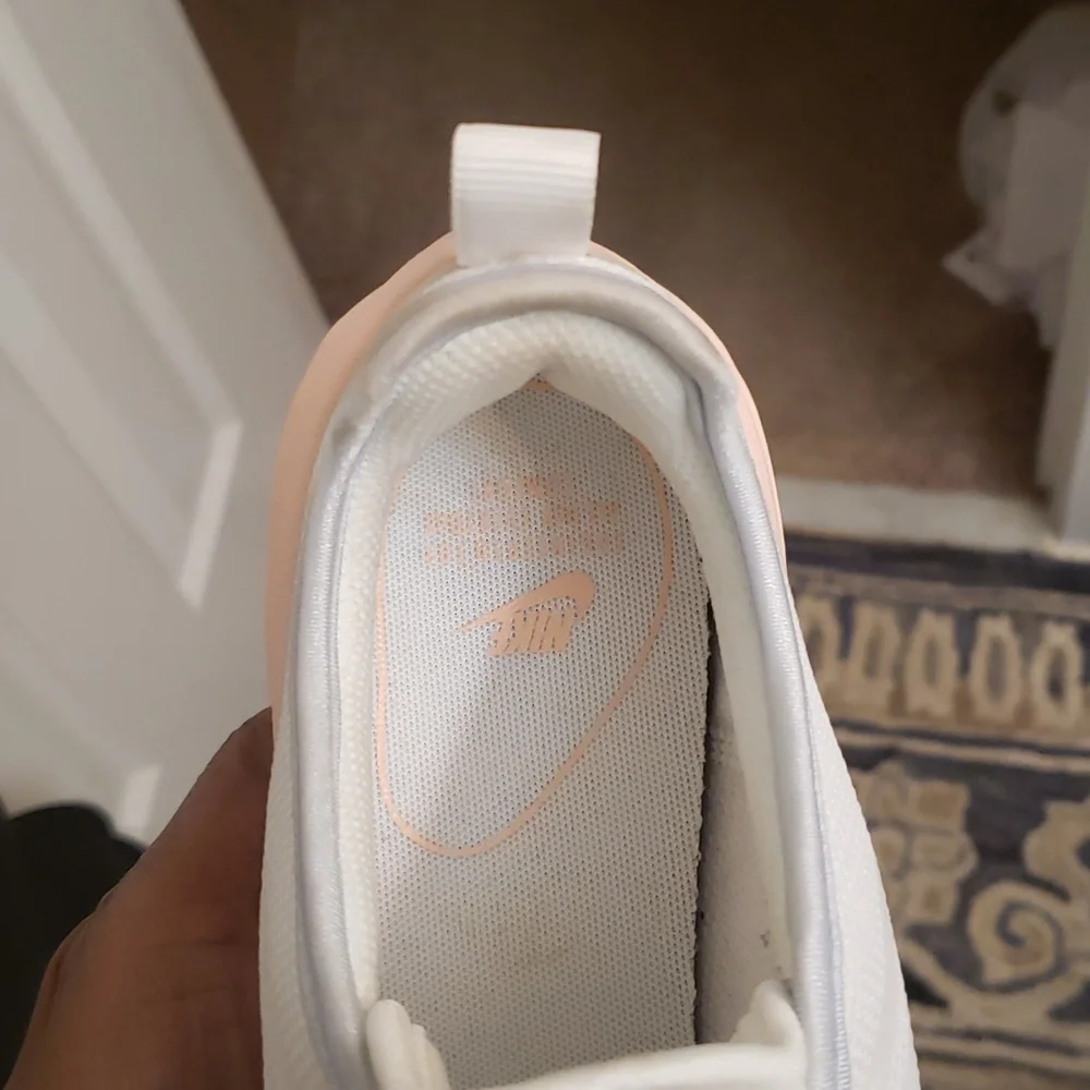 Shoes - Picture 7 of 9
